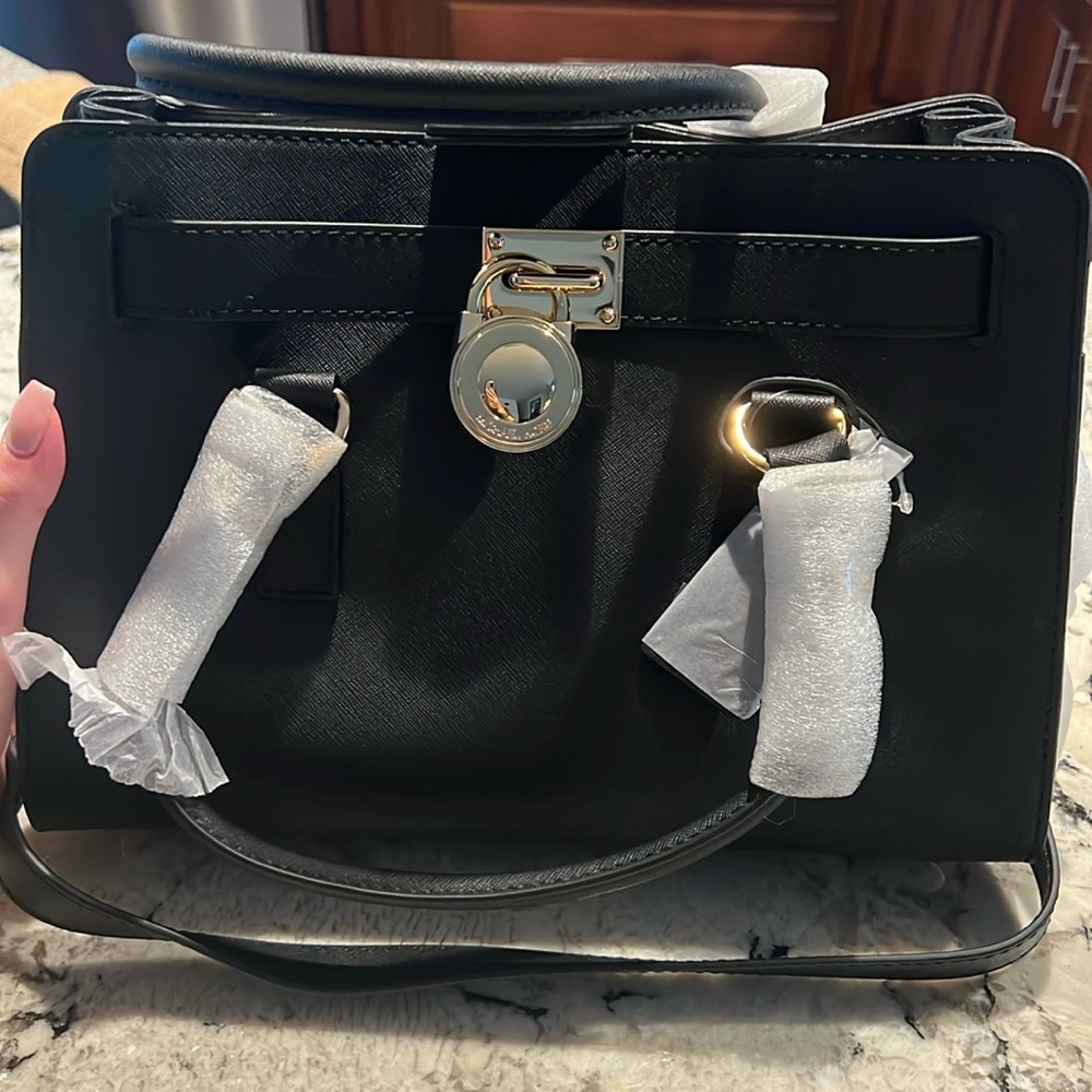 NWT MICHAEL KORS HAMILTON BAG